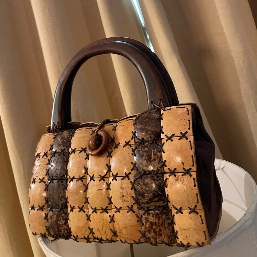 Vintage Tan and Brown Handbag - Picture 5 of 16